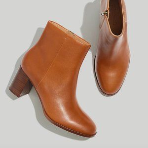 Madewell Mira Side-Seam Ankle Boot in English Saddle leather - Size 5